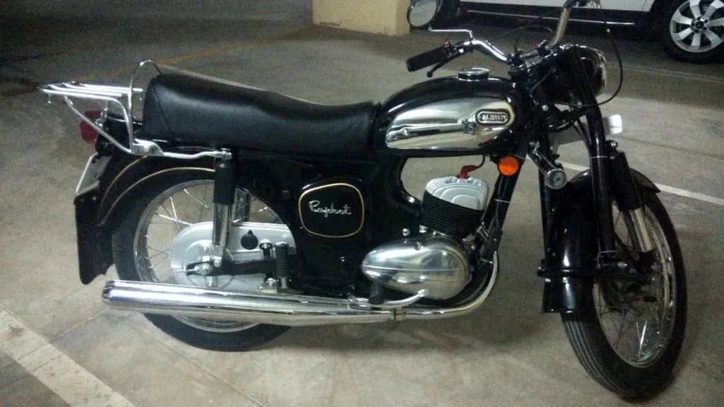 New Rajdoot 175